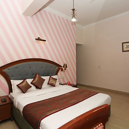 Oyo 8178 Hotel Saket Prayagraj Exterior photo